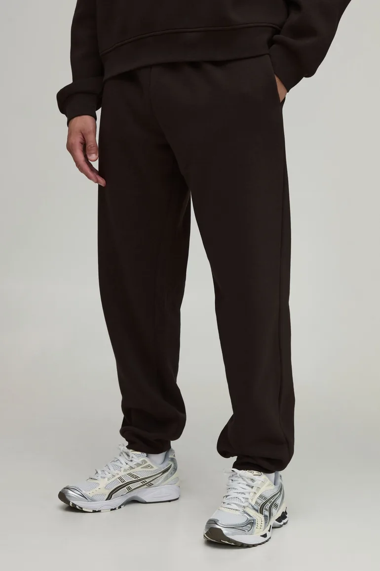 Essential Cuffed Straight Leg Jogger - chocolate - 1