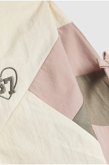 Mini Girls Cream Colour Block Nylon Skirt Set product thumbnail 3