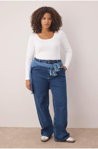 White Camisole, Pool Neck, Body-Smoothing Basic Knitted Plus Size Blouse