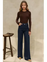 بنطلون دينيم جينز بأرجل عريضة