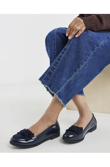 Bow Detail Flat Shoe Extra Wide