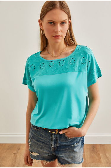 Women's Mint Green Scallop Detailed Bat Blouse