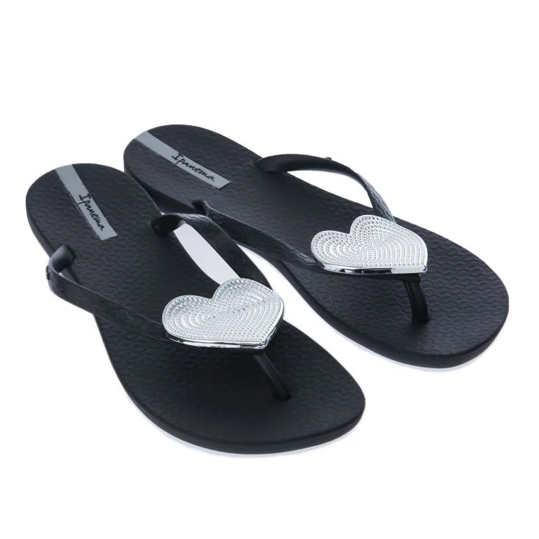 Women's Ipanema Maxi Heart Flip Flops in Black - 4