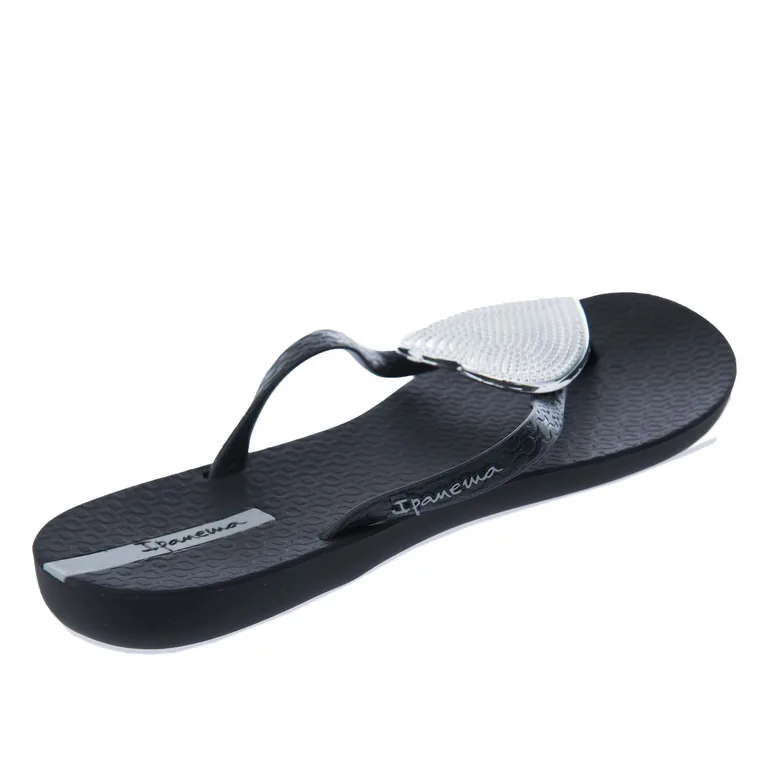 Women's Ipanema Maxi Heart Flip Flops in Black - 3