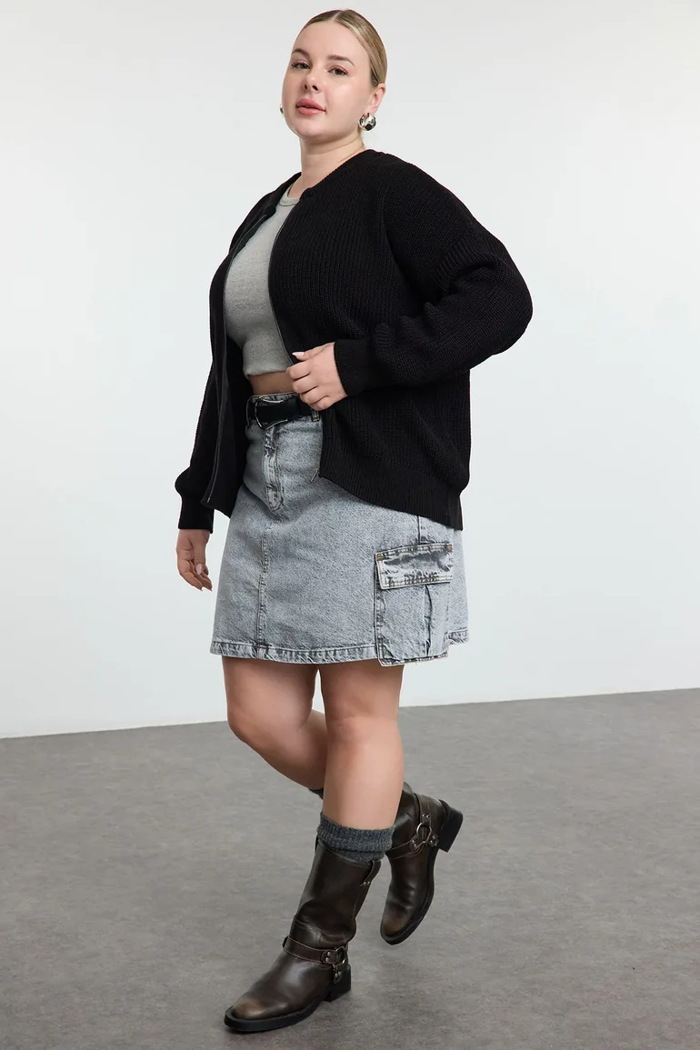 Black Zippered Crew Neck Knitwear Cardigan