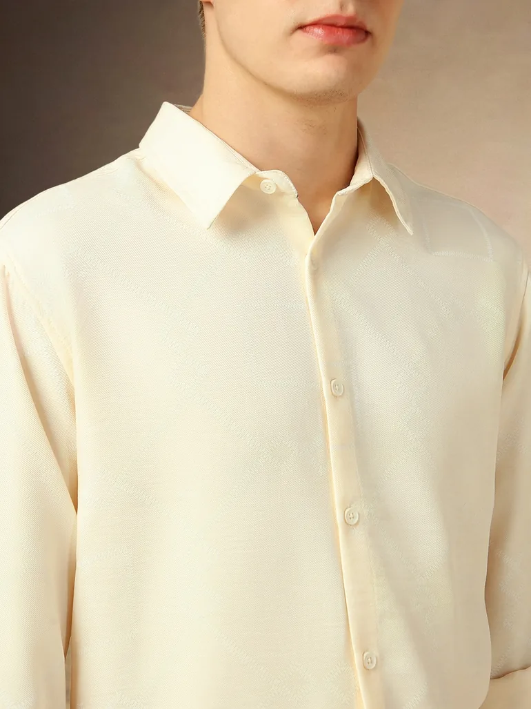 Solid Relaxed Fit Spread Collar Shirt - 4