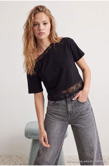 Black Plain Relaxed Asymmetric Collar Short Regular 20/1 Combed Single Jersey Knitted T-Shirt product thumbnail 4