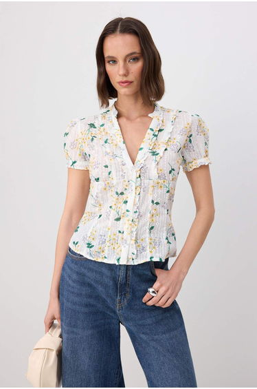 Ecru Patterned Floral Appliqué Ruffle Shirt