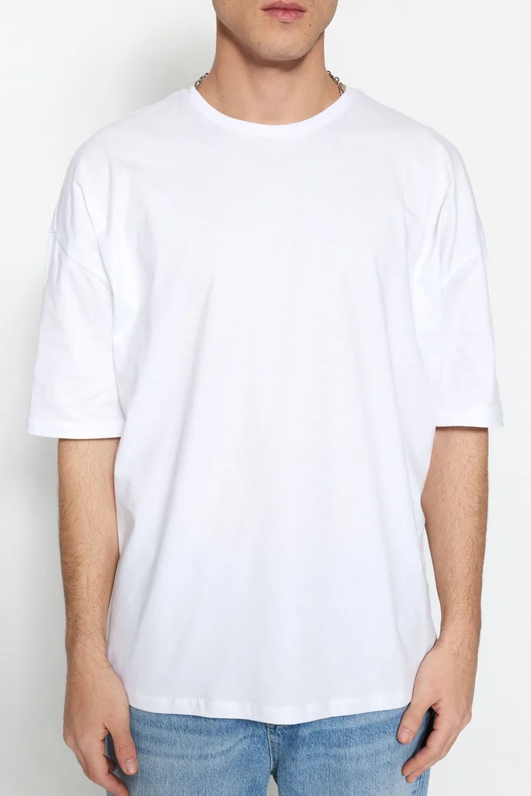 T-Shirt - White - Oversize - 2