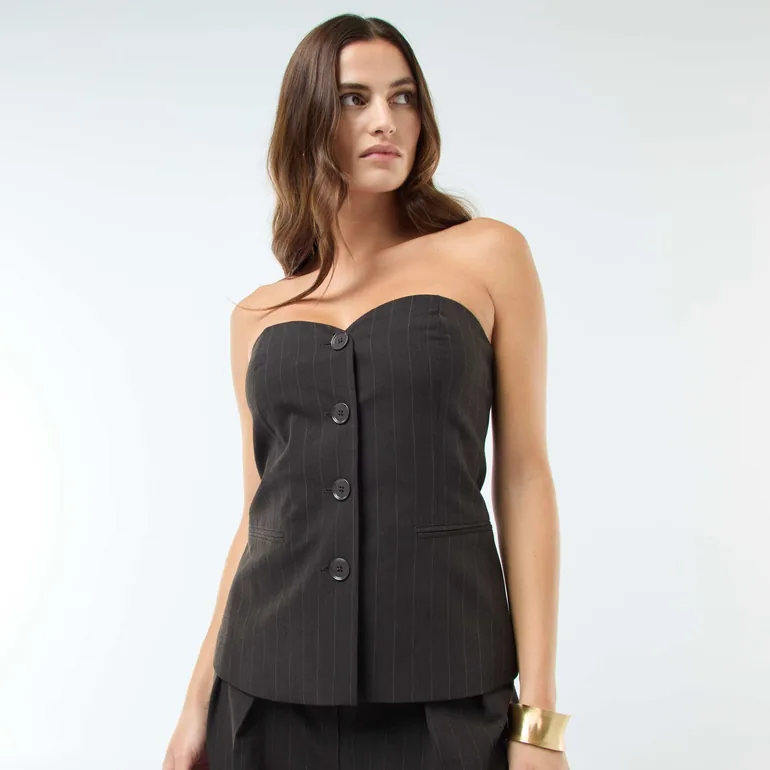 Barista-Style Vest Top Black