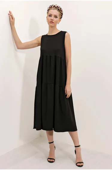 BDART Sleeveless Crew Neck Midi Dress
