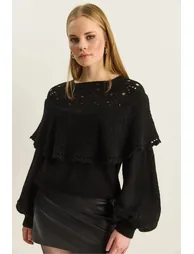 LUCCI Ribbed Boat Neck Thick Sweater with Frilly Detail - 5