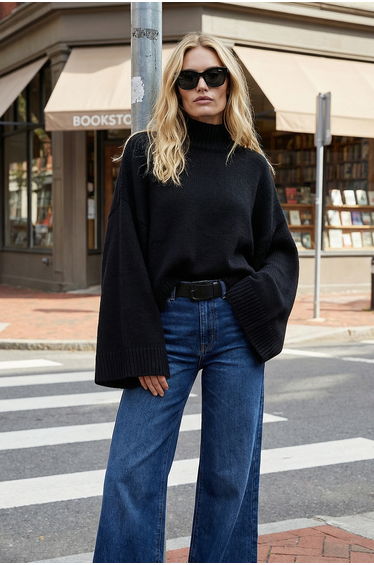 Sweater - Black - Regular fit product thumbnail 4