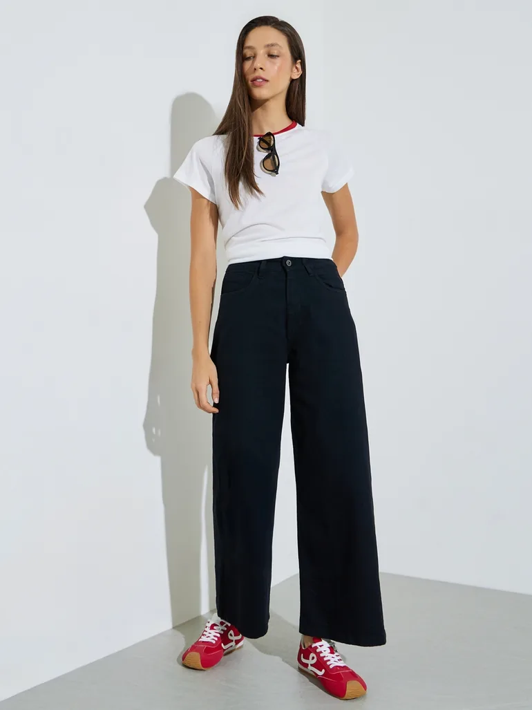 Black Mid Rise Wide Leg Jeans