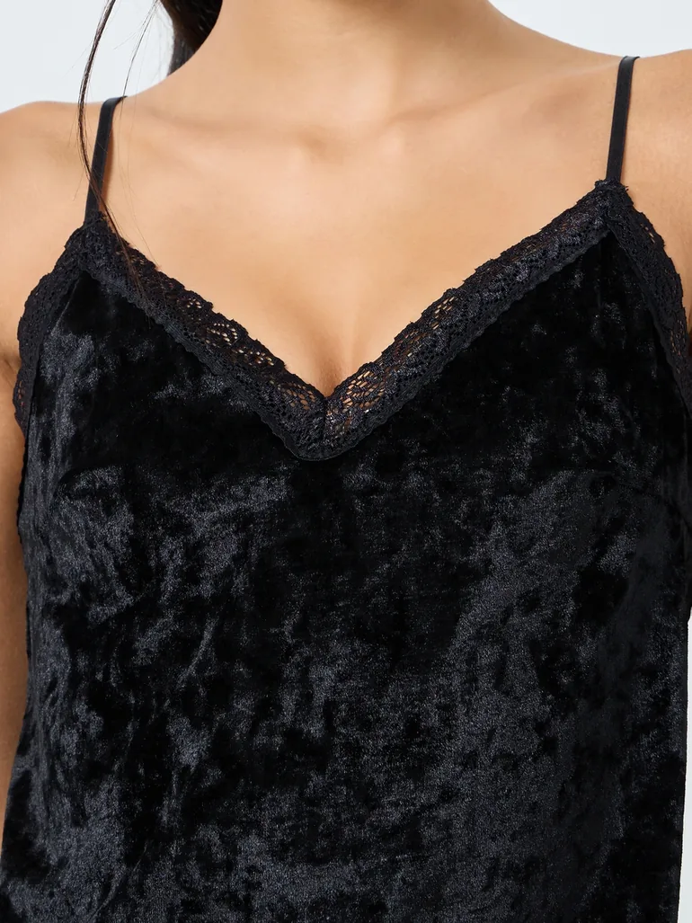 Velvet V Neck Lace Cami and Shorts Set - 2