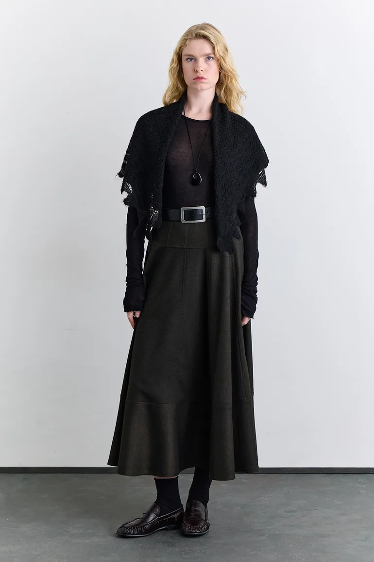 WIDE SKIRT WITH CUP DETAIL