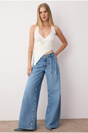 White Plain Halter Neck Sleeveless Knitted Viscose Single Jersey Party top
