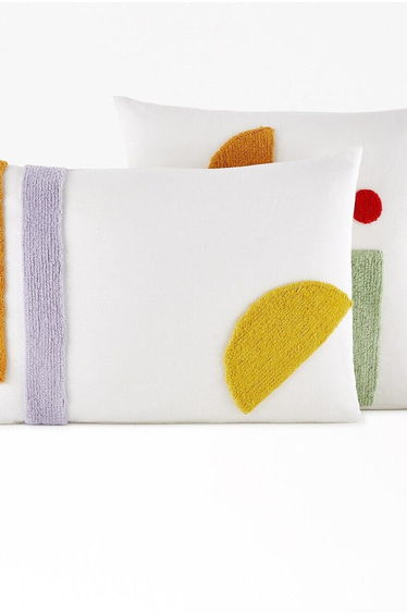 Alvros Graphic Tufted 100% Cotton Pillowcase