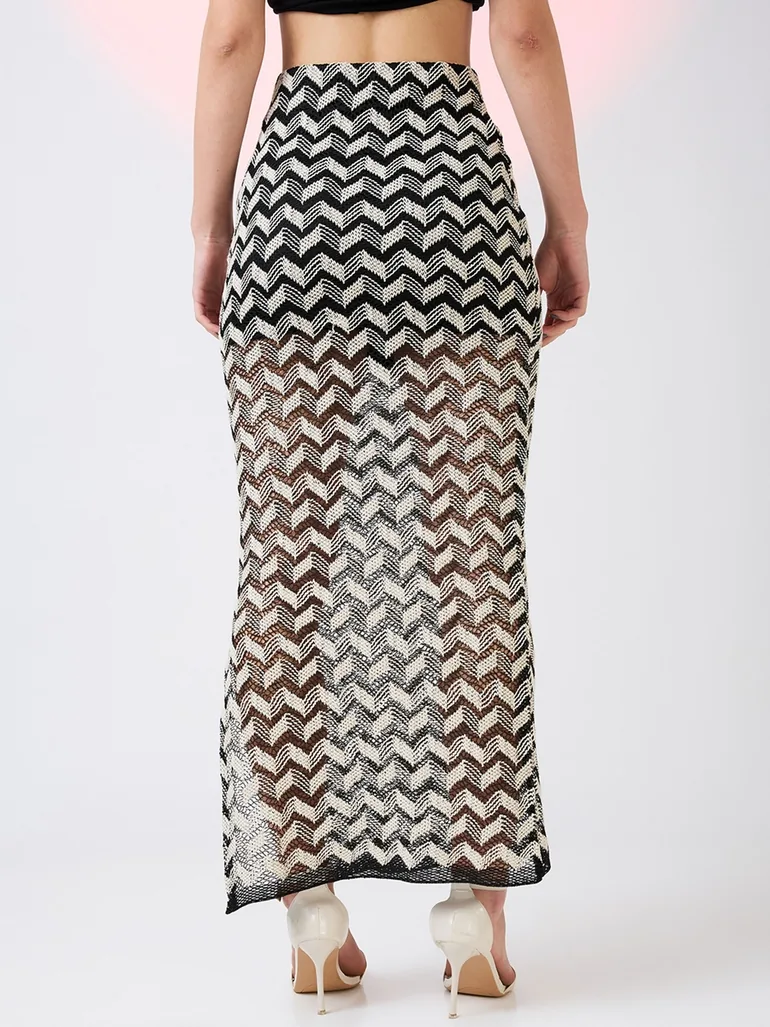 Black and White Chevron Pattern Crochet Maxi Skirt - 3