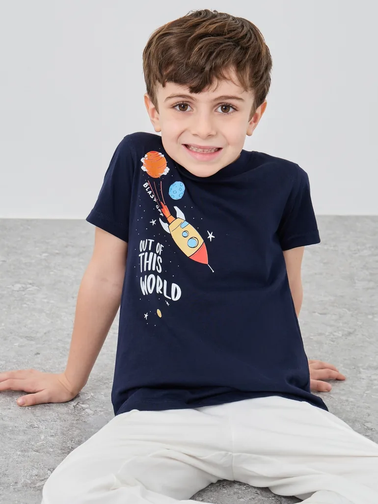 Graphic Print Round Neck T-Shirt