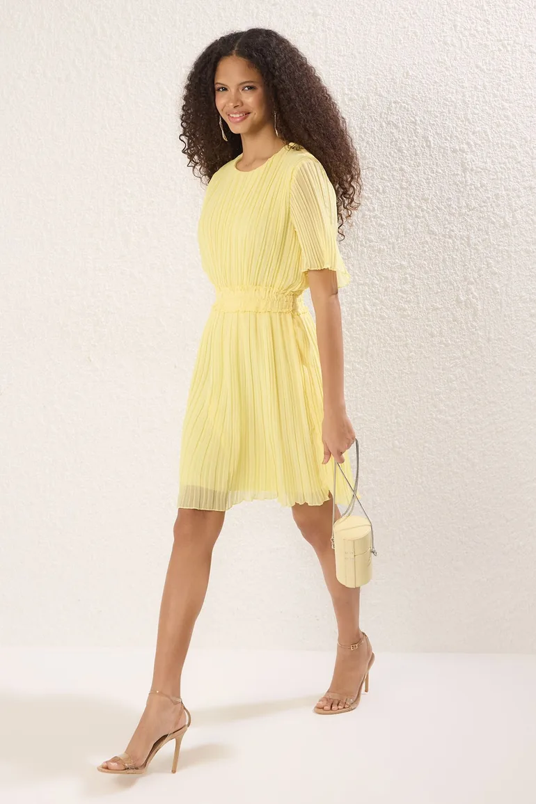 Yellow Pleated Mini Chiffon Lining Woven Dress