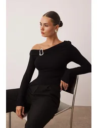 Black Asymmetric Collar Accessory Detailed Fitted/Fits-A-Body Knitted Blouse - 1