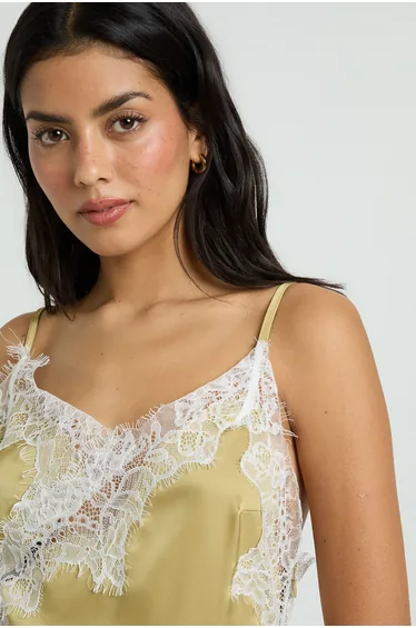 فستان ميدي ساتان بدانتيل مغاير بحافة بطول متباين - أخضر