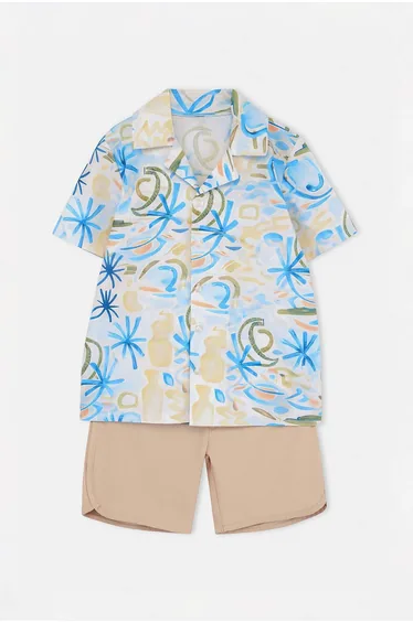 طقم متعدد الألوان