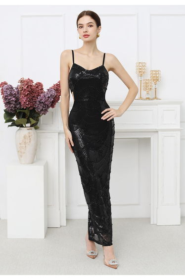 Scallop-Shaped Sequined Pearl Slit Gown in Black