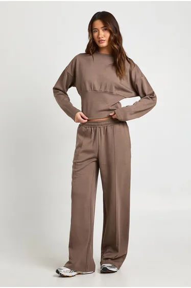 Interlock Straight Leg Jogger - mushroom