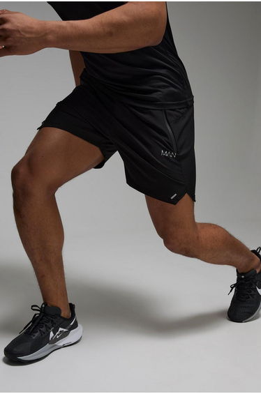 Man Active Perforated Stretch Woven Regular Fit 5inch Short - black