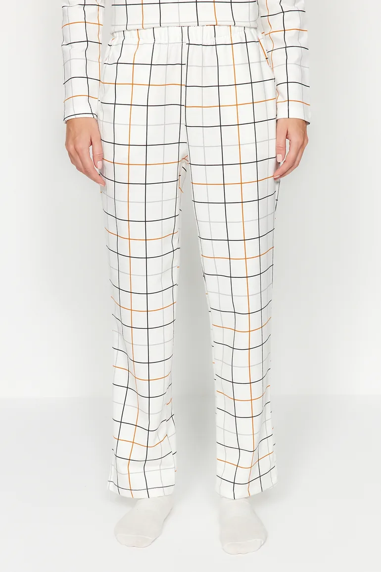 White 100% Cotton Plaid Tshirt-Pants Knitted Pajama Set - 6