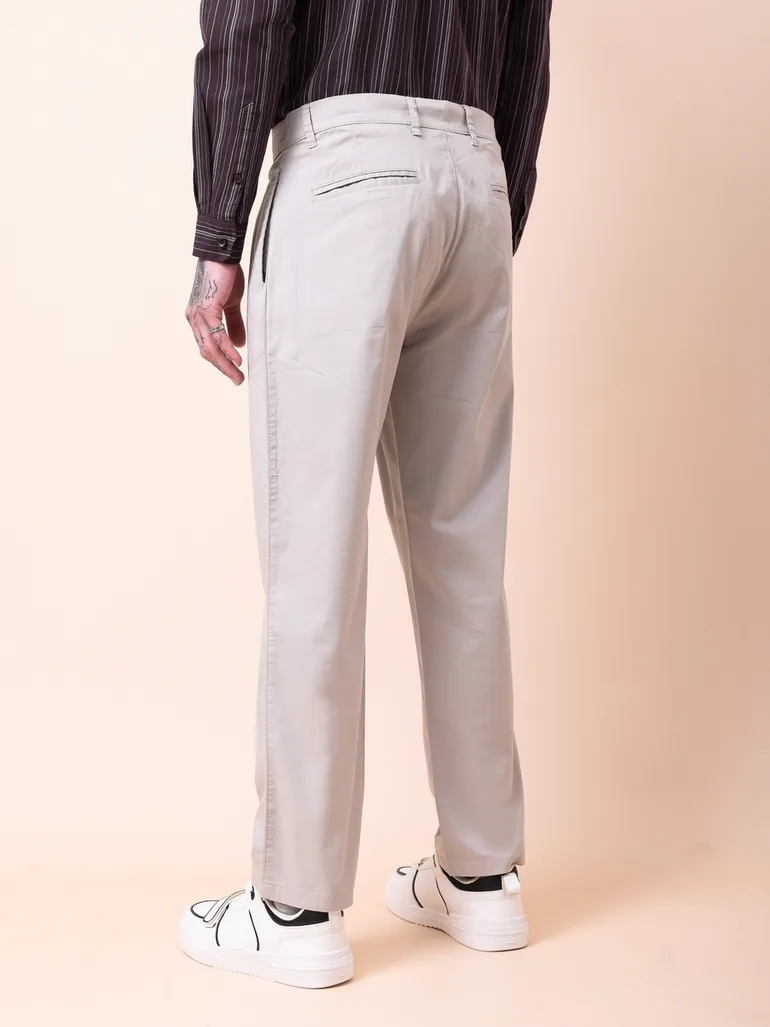 Men Cream Double-Pleated Straight Fit Trousers - 2