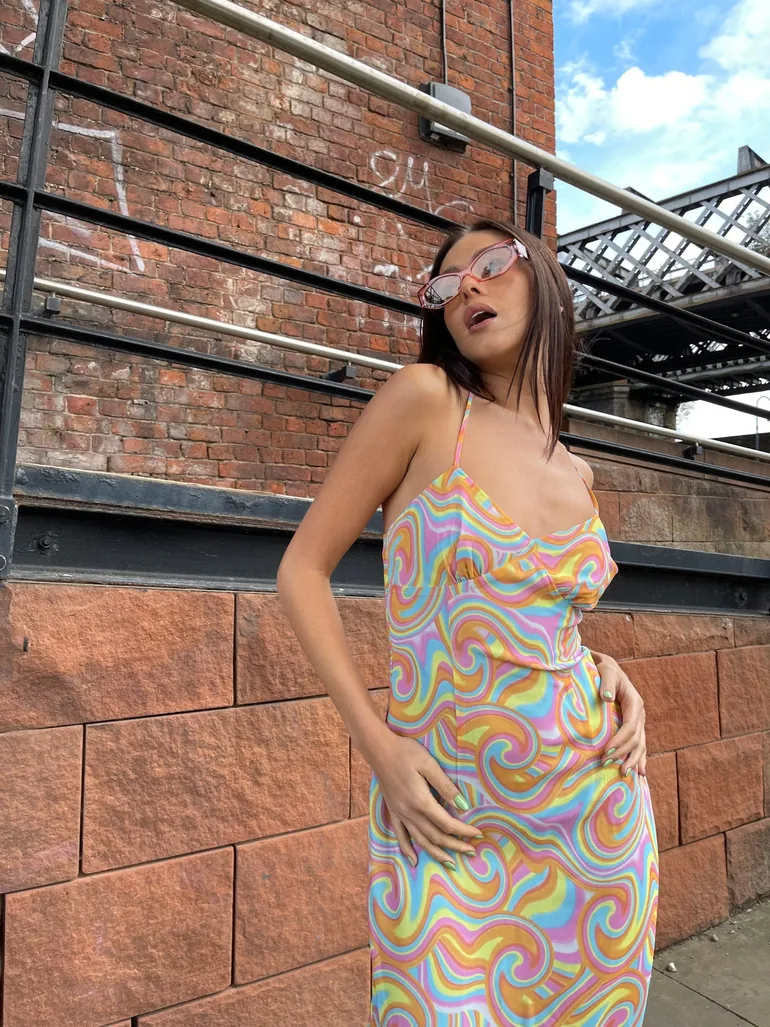 Rainbow Swirl Asymmetric Hanky Hem Midi-dress - 2