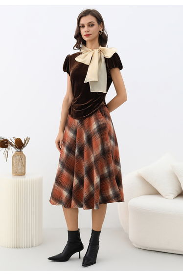 Plaid Essence Side Pocket Midi Skirt