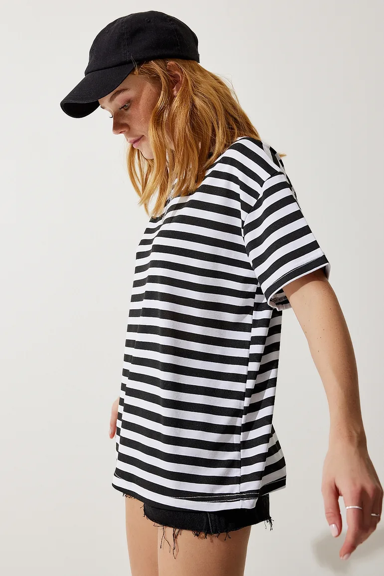Women's Black Crew Neck Striped Oversize Knitted T-Shirt - 3