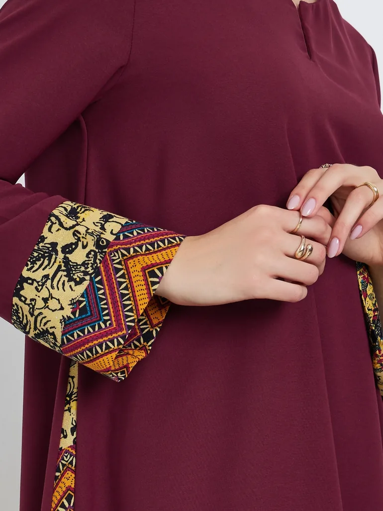 Burgundy Printed Side Panel Jalabiya - 2