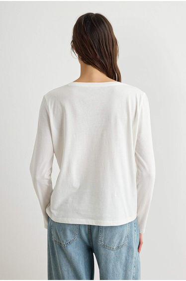 Ecru 100% Cotton Relaxed V-Neck Long Sleeve Knitted T-Shirt product thumbnail 4