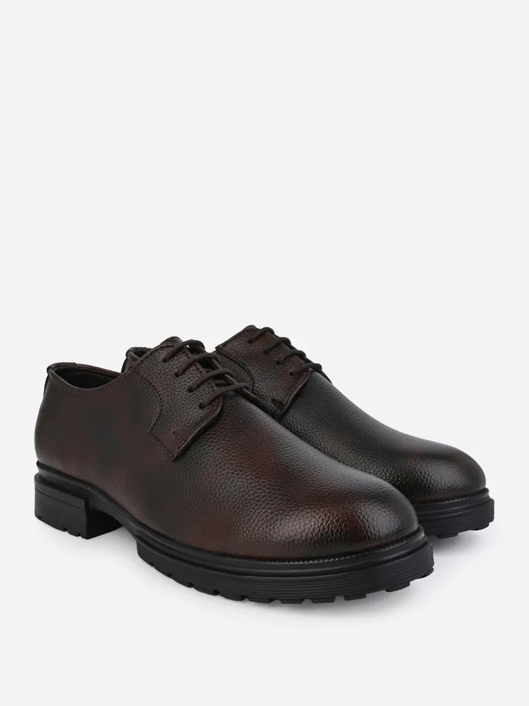 Textured Faux Leather Lace Up Oxford Shoes