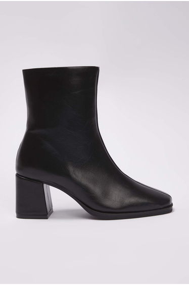 Black Square Toe Block Heel Women's Boots product thumbnail 4