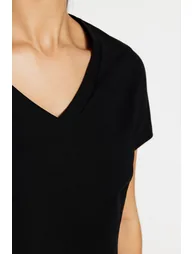 T-Shirt - Black - Regular fit - 4