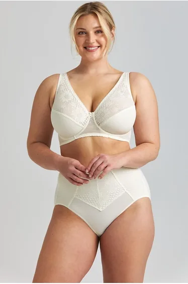 Lace Charm Underwired Bra
