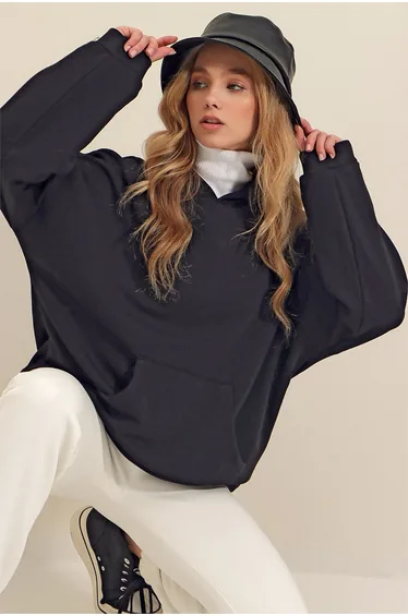 Women's Black Hoodie with Kangaroo Pocket 3-Thread Thick Sweatshirt