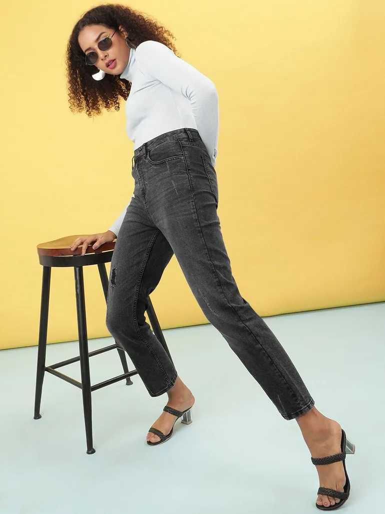 Women Slim Fit Light Distress Jeans - 4