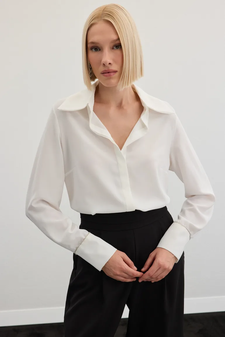 Classic Shirt with Accessories - 6