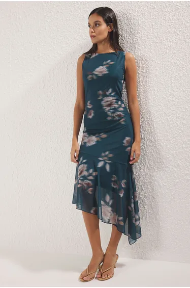 Green Asymmetric Bodycone/Fits Midaxi Knit Dress