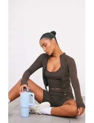 فيست رياضة بحمالات رفيعة - 2