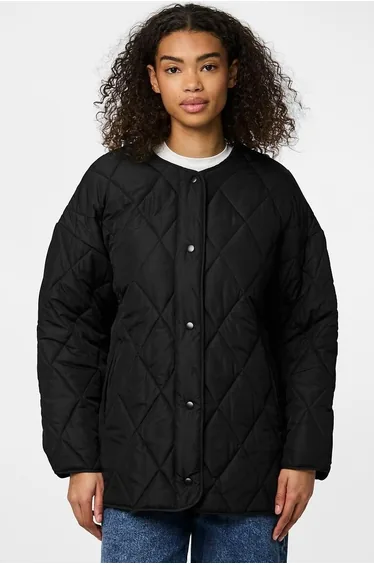 جاكيت بيسز أسود