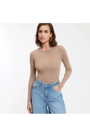 Crew Neck Jumper/Sweater in Fine Knit