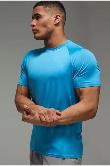 Man Active Lightweight Essentials Gym Regular Fit Raglan T-shirt
